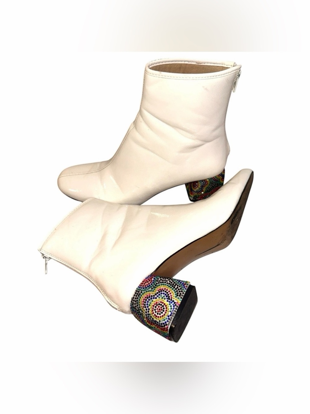 Betsey Johnson Haper Ankle Boots Size 8.5 White Vinyl With Rhinestone Heels